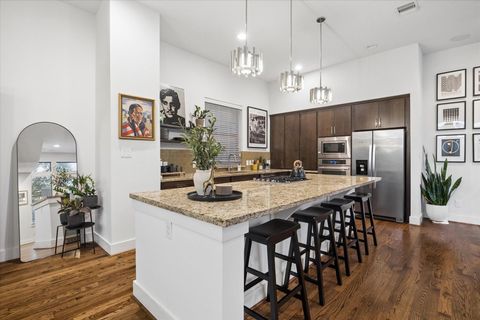 Tiny photo for 2110 Genesee Street, Houston, TX 77006 (MLS # 72253330)