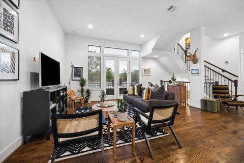 Tiny photo for 2110 Genesee Street, Houston, TX 77006 (MLS # 72253330)