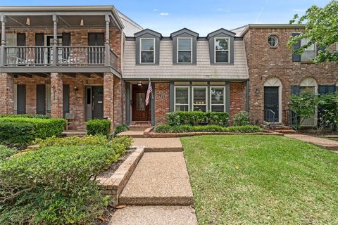 Photo of 5913 Sugar Hill Drive #225, Houston, TX 77057 (MLS # 94845470)