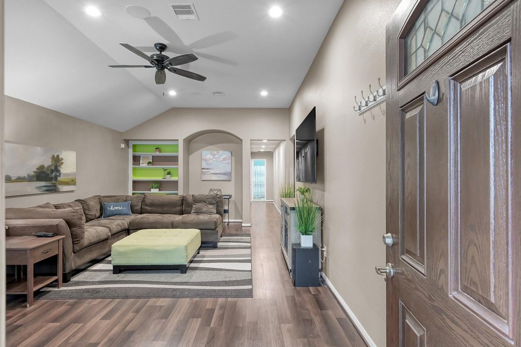 Photo of 29341 Forest Floor Lane, Spring, TX 77386 (MLS # 29757581)