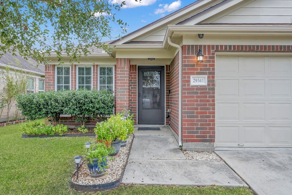 Photo of 29341 Forest Floor Lane, Spring, TX 77386 (MLS # 29757581)