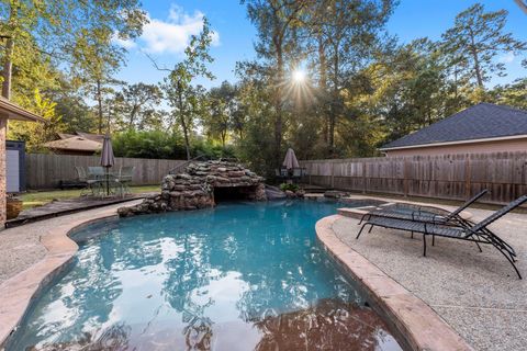 Photo of 90 Quiet Oak Circle, The Woodlands, TX 77381 (MLS # 56773938)