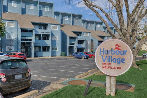 Photo of 12500 Melville Drive #320B, Montgomery, TX 77356 (MLS # 33619316)