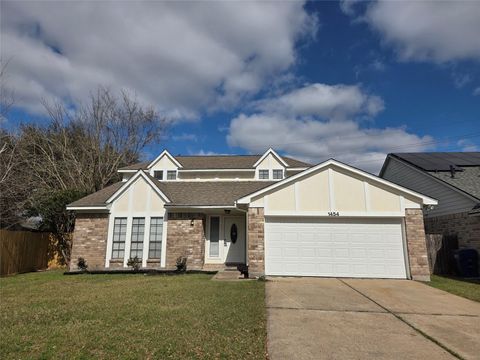 Photo of 1454 Plumwood Drive, Houston, TX 77014 (MLS # 21949381)