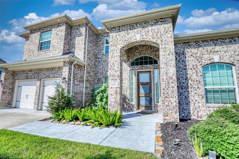 Photo of 6822 Regal Lakes Drive, Katy, TX 77493 (MLS # 42958990)