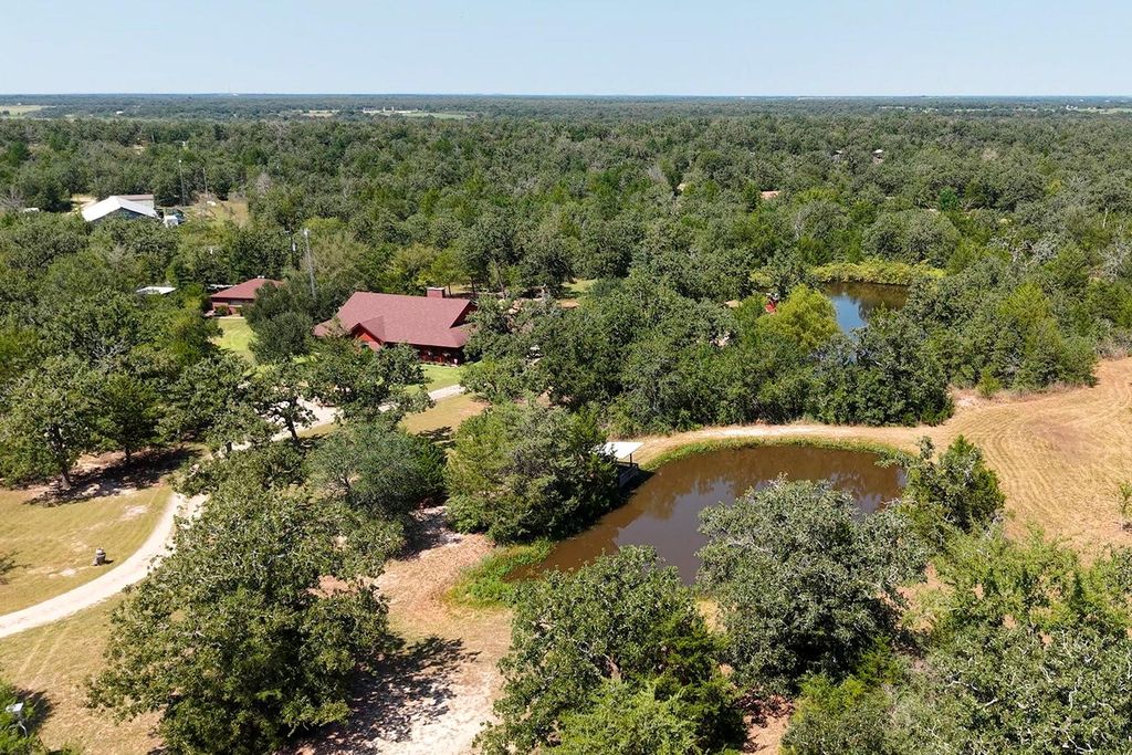Photo of 300 Moss Oak Drive Dr, Somerville, TX 77879 (MLS # 83535321)