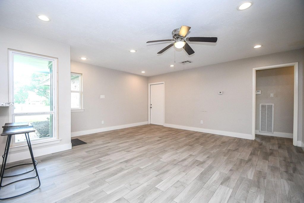 Photo of 6512 Bramley Drive, Pasadena, TX 77503 (MLS # 73078082)