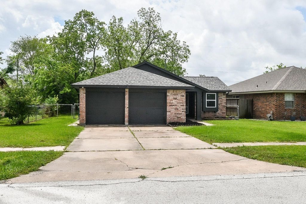 Photo of 6512 Bramley Drive, Pasadena, TX 77503 (MLS # 73078082)