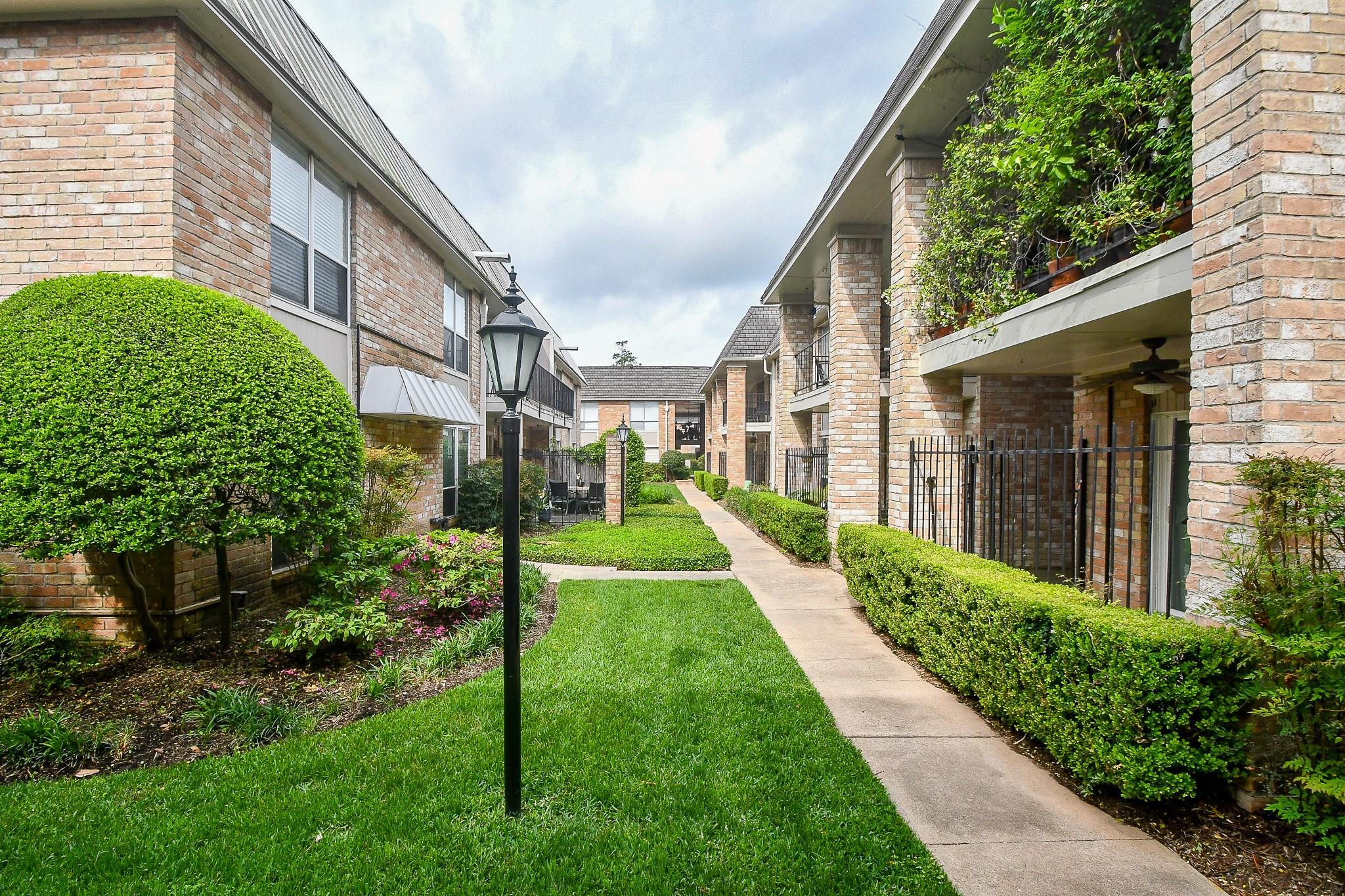 Houston, Texas 77063, United States, 1 Bedroom Bedrooms, ,1 BathroomBathrooms,Residential,Active,184521