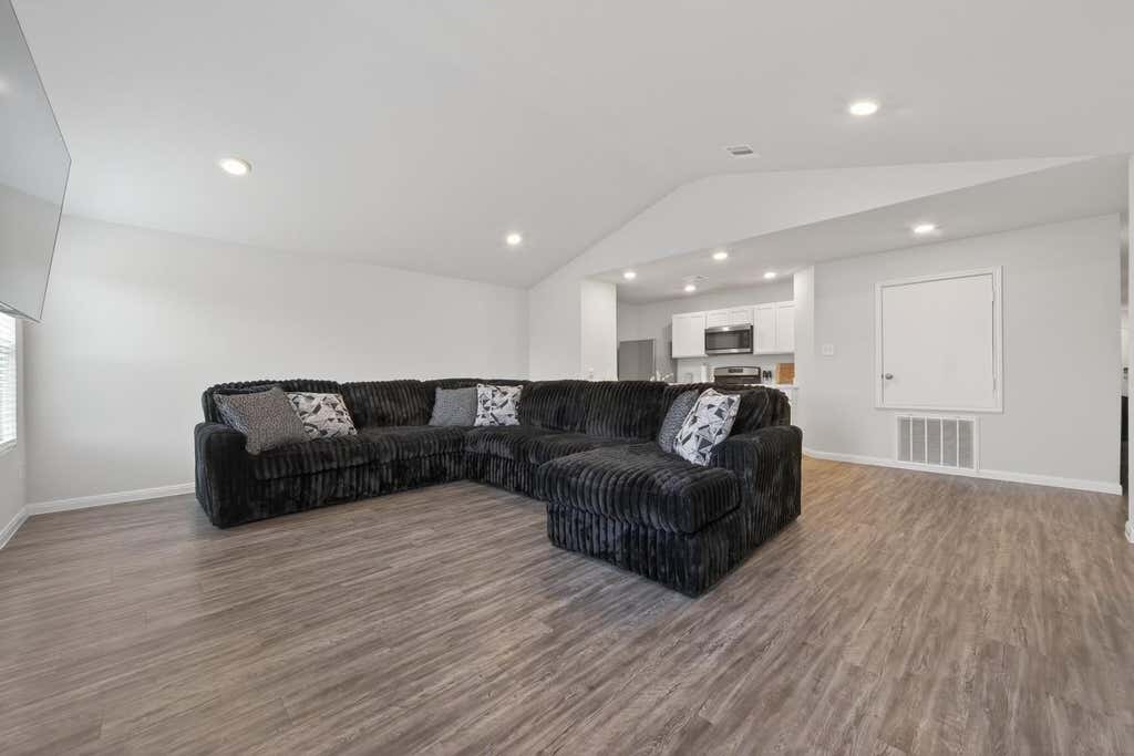 Photo of 72 County Road 51028, Cleveland, TX 77327 (MLS # 27111369)