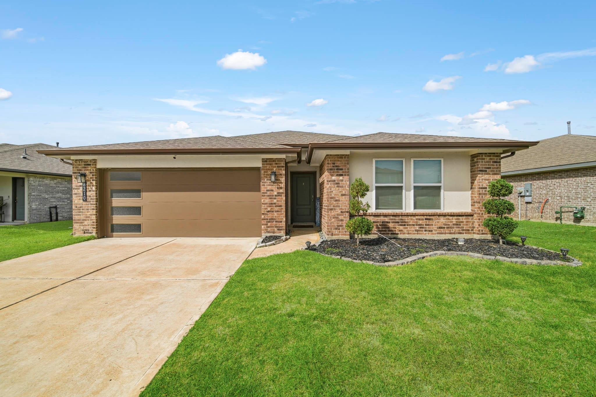 8210 Buck Lane