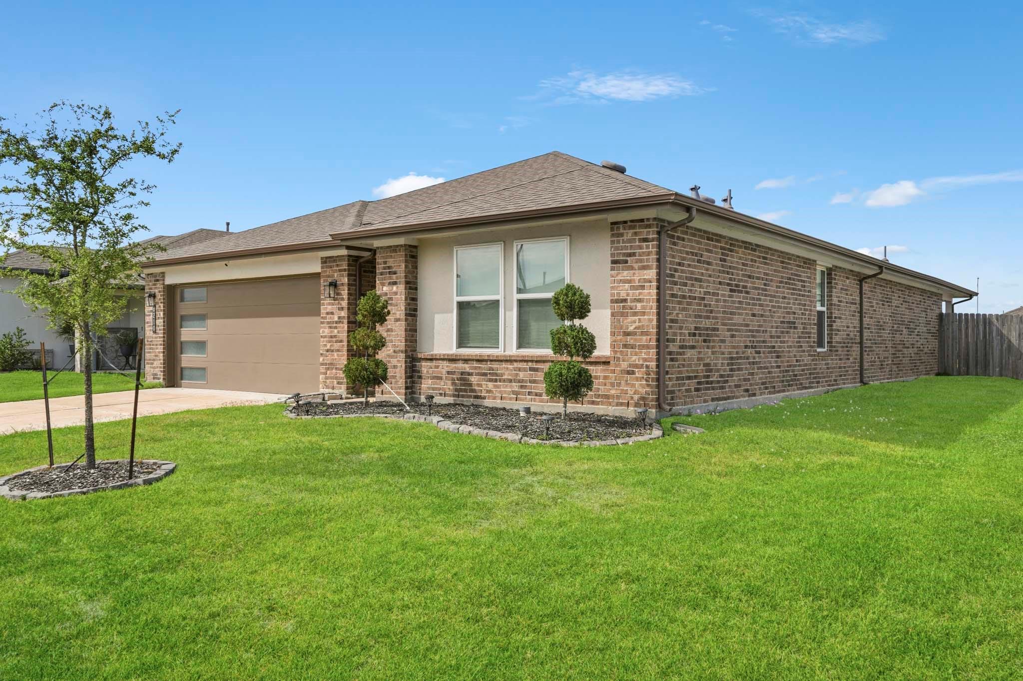 8210 Buck Lane