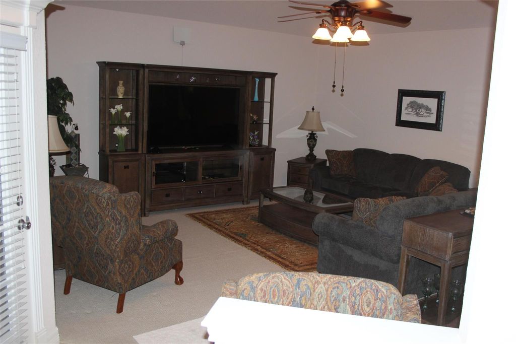 Photo of 5118 Bayou Drive, Dickinson, TX 77539 (MLS # 12636193)