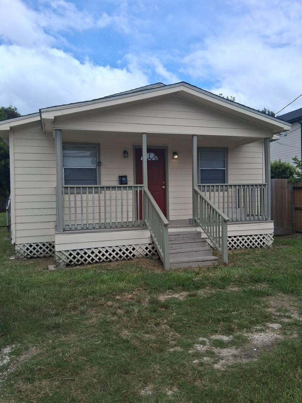 Photo of 838 Mansfield Street, Houston, TX 77091 (MLS # 83804532)