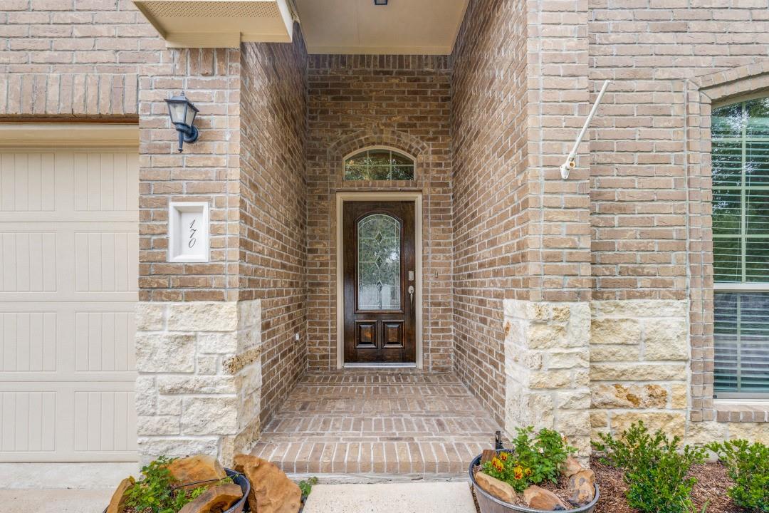 170 Black Swan Place