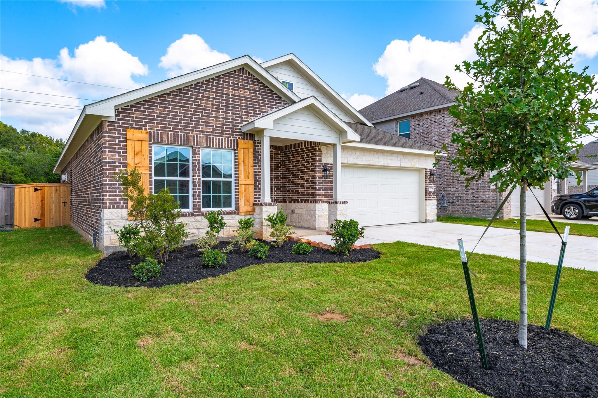 15226 Water Oak Way