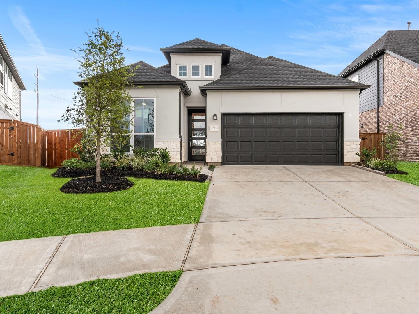 7303 Shady Pecan Lane