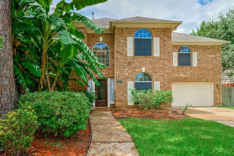 Photo of 215 Sunset Ridge, League City, TX 77573 (MLS # 25400307)