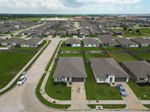 Photo of 707 Silver Kettle Drive, Rosharon, TX 77583 (MLS # 64354151)