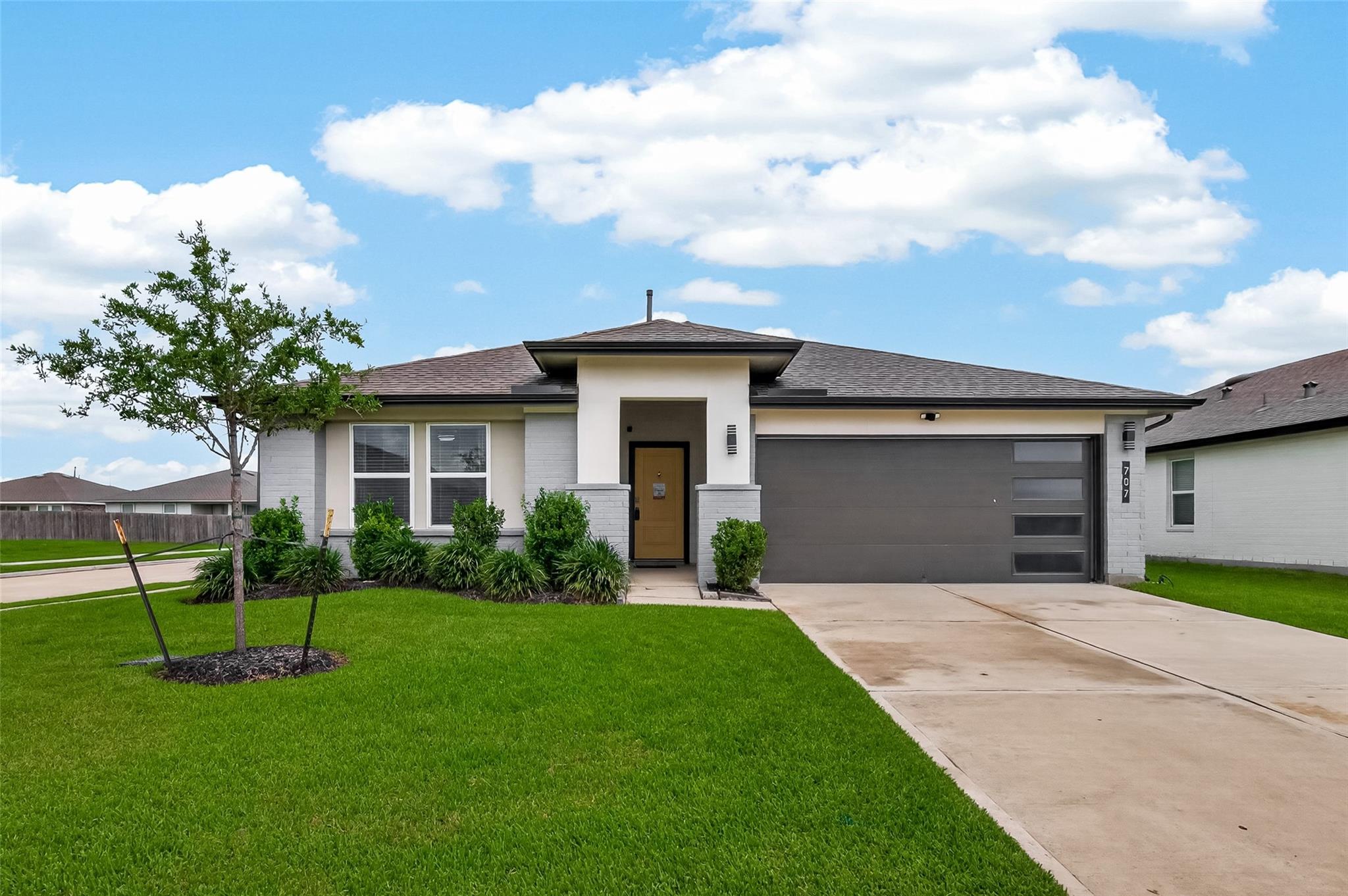 707 Silver Kettle Drive