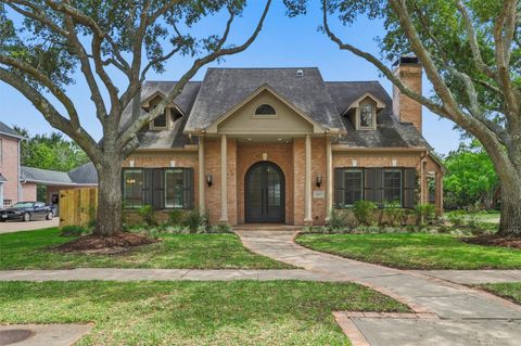 Photo of 23011 Laguna Point Drive, Katy, TX 77450 (MLS # 77282055)