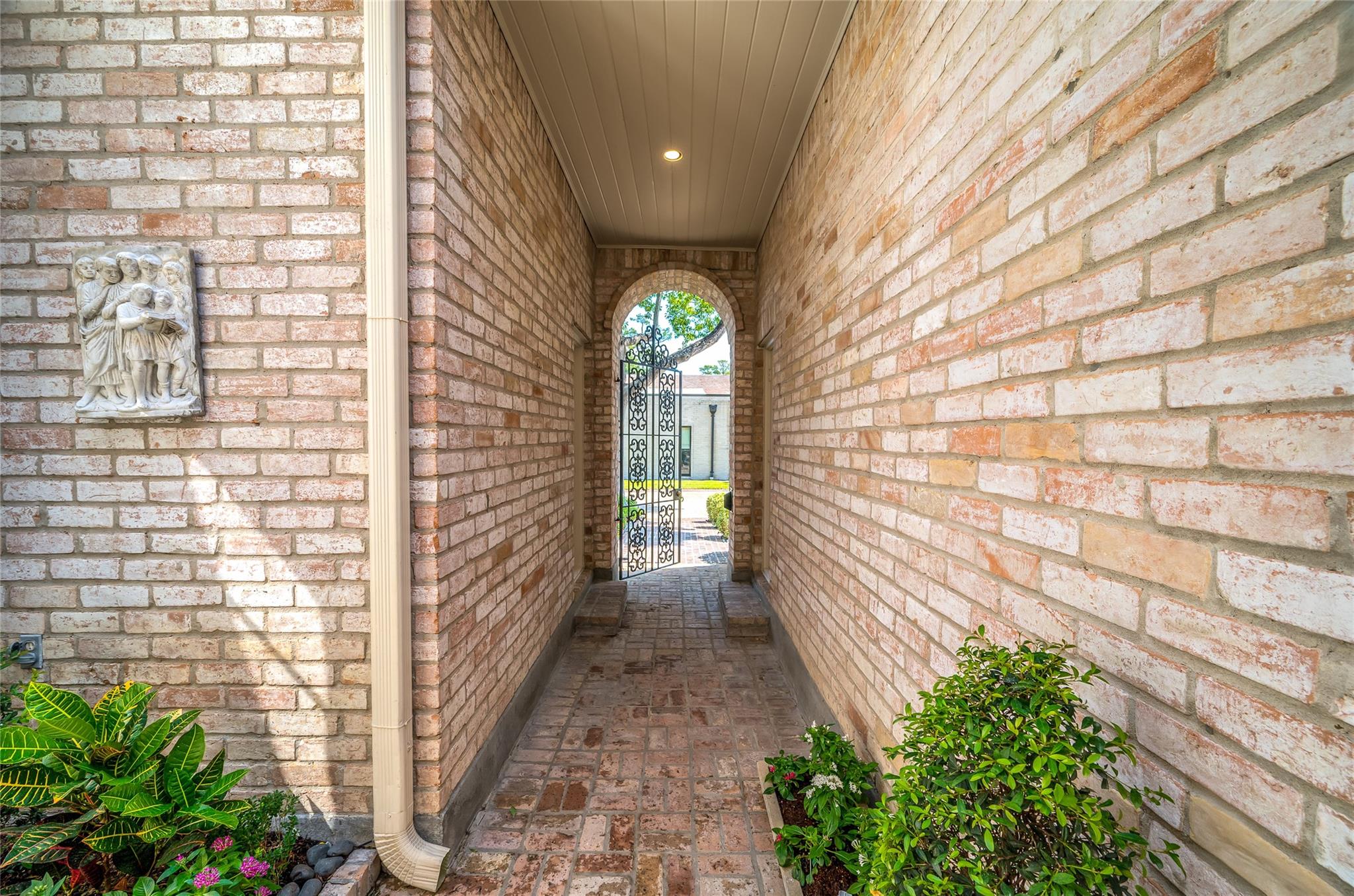 5753 Indian Circle