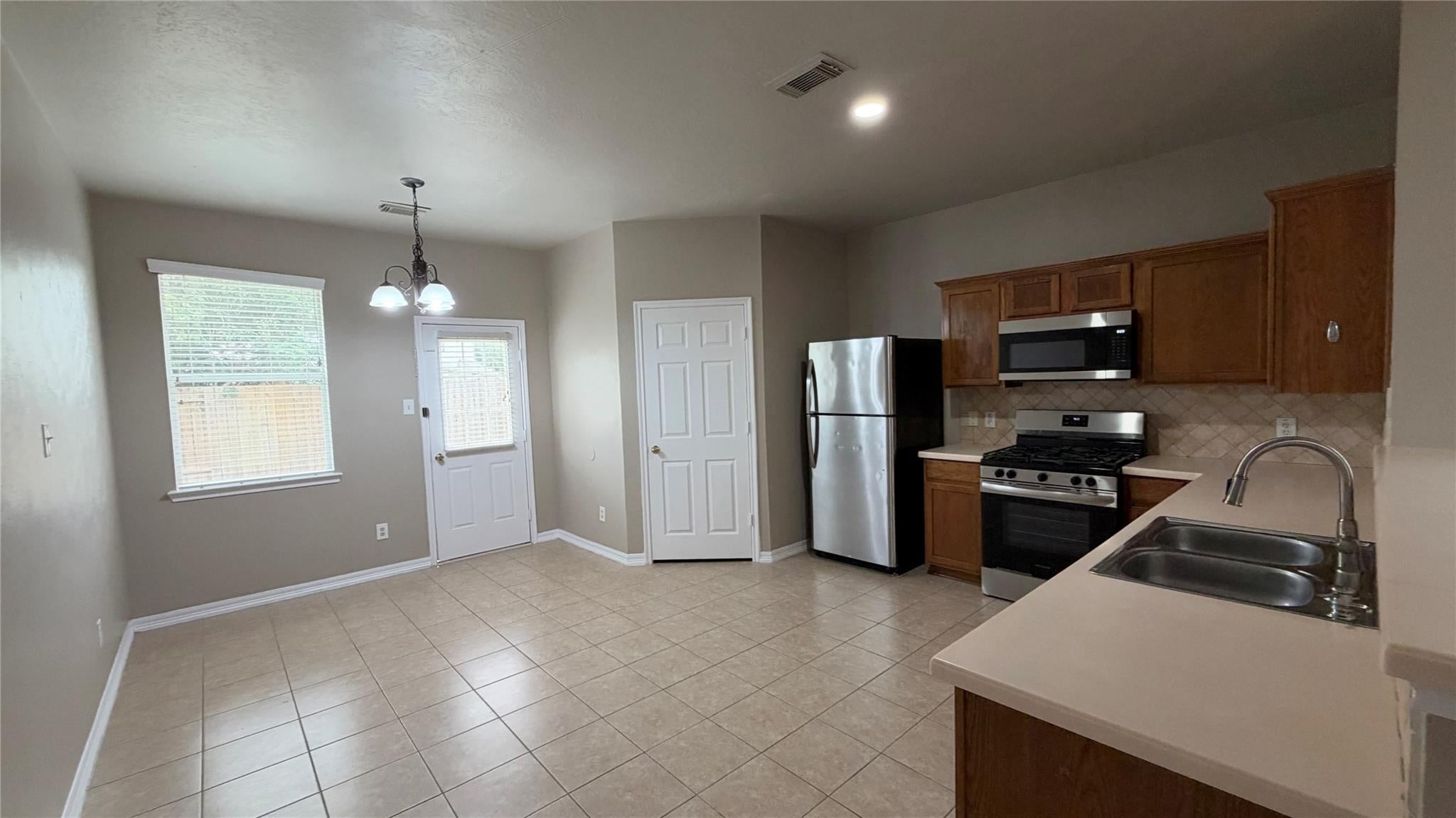 7407 Oakwood Canyon Drive