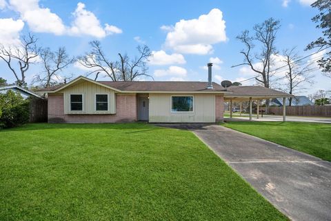 Photo of 400 Dora Street, Cleveland, TX 77328 (MLS # 61345283)