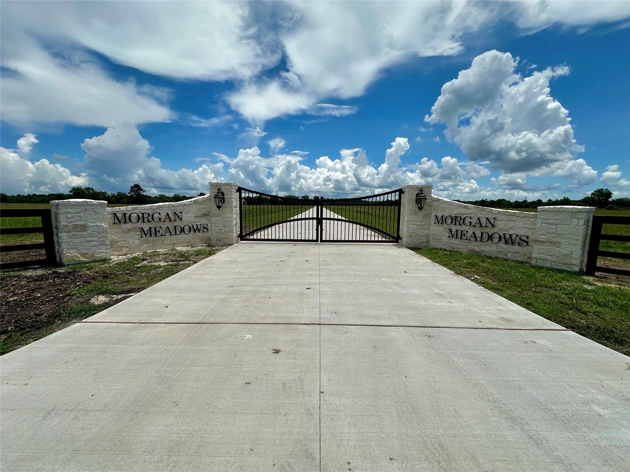 16422 Adlong School Rd