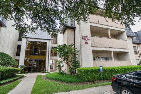 Photo of 8529 Hearth Drive #34, Houston, TX 77054 (MLS # 68668956)