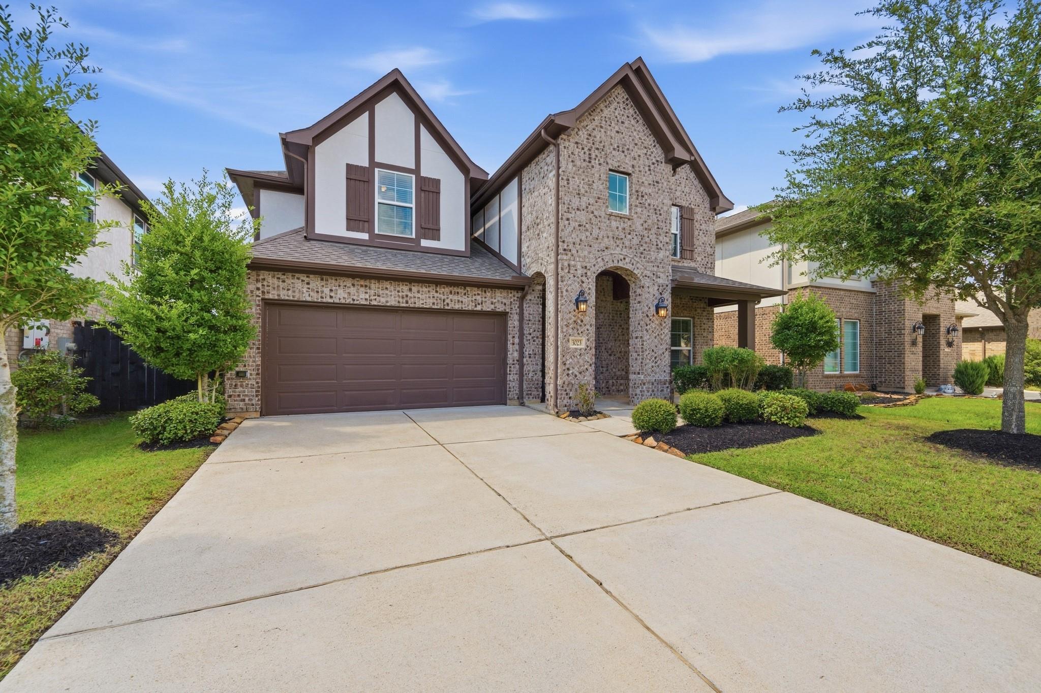 3023 Brisk Autumn Drive