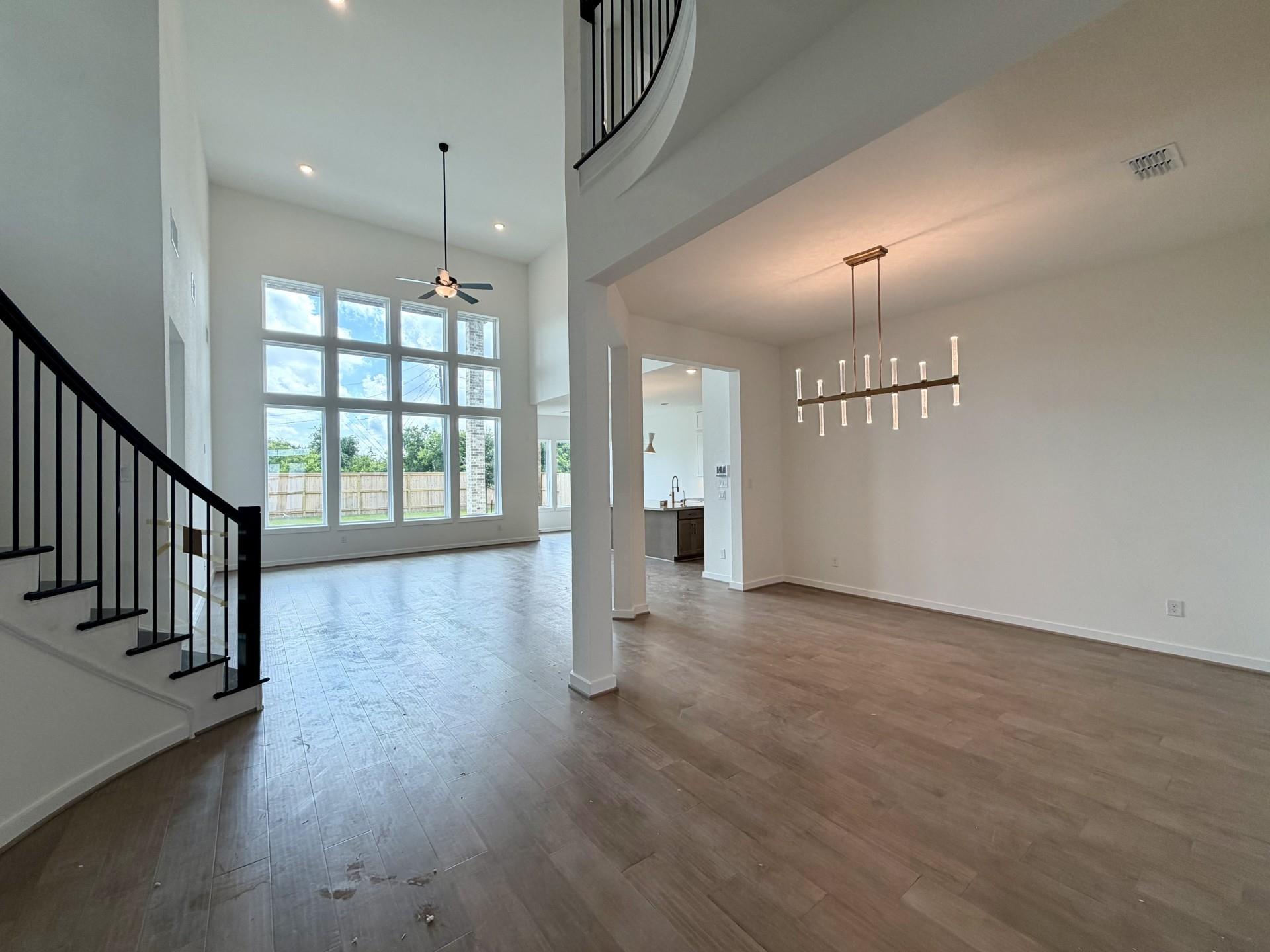 8729 Antelope Canyon Way