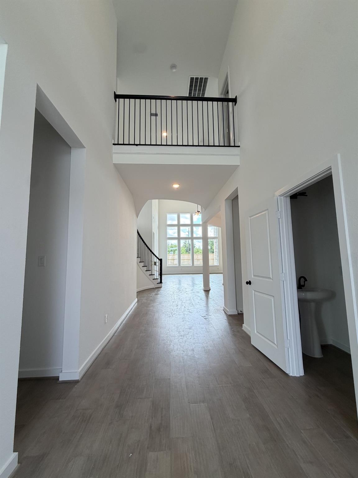 8729 Antelope Canyon Way