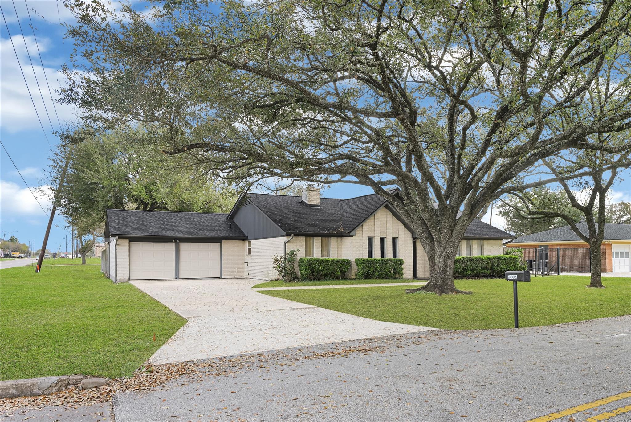 13003 Frank Lane