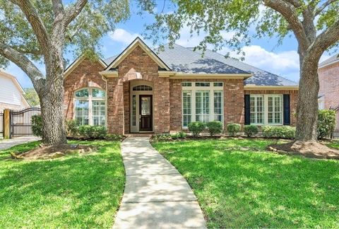 Photo of 311 Jewel Park Lane, Houston, TX 77094 (MLS # 51199617)
