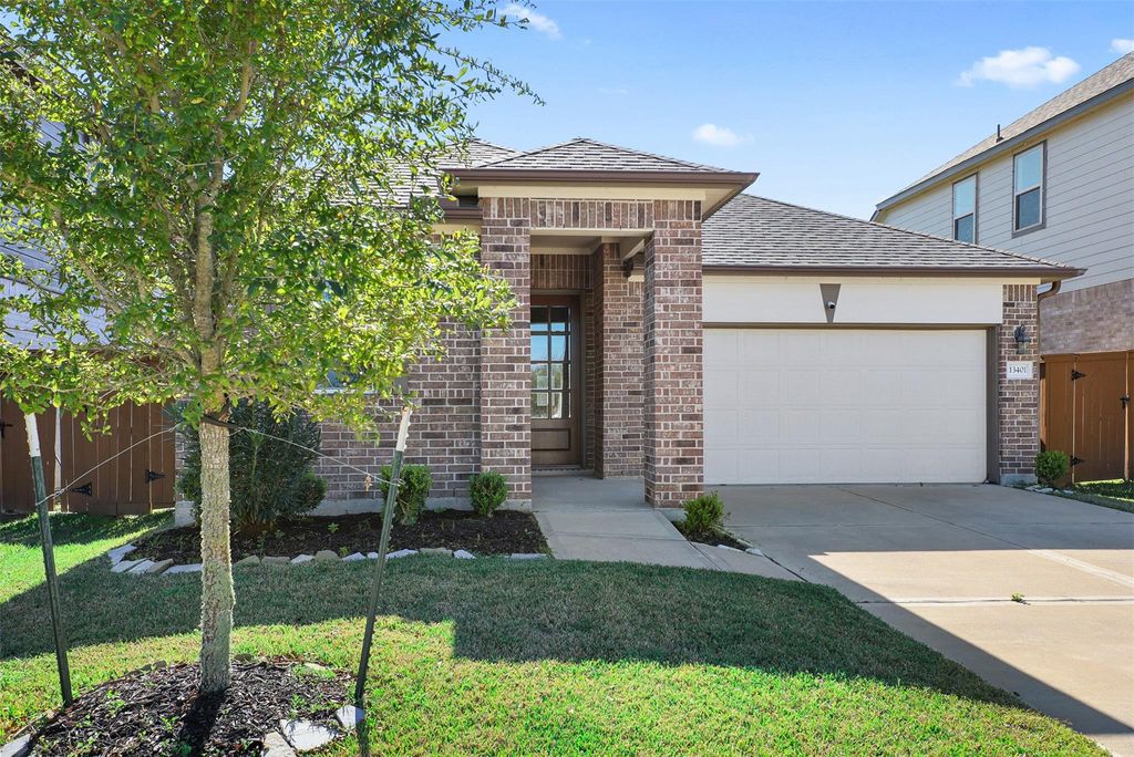 Photo of 13401 Emerald Mallard Drive, Texas City, TX 77568 (MLS # 95658294)