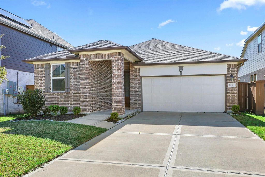 Photo of 13401 Emerald Mallard Drive, Texas City, TX 77568 (MLS # 95658294)
