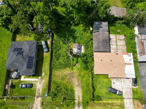 Photo of 8322 Carolwood Drive, Houston, TX 77028 (MLS # 87438842)