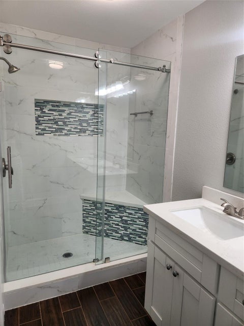 Tiny photo for 8007 Big Oak Trail Drive, Houston, TX 77040 (MLS # 70380491)