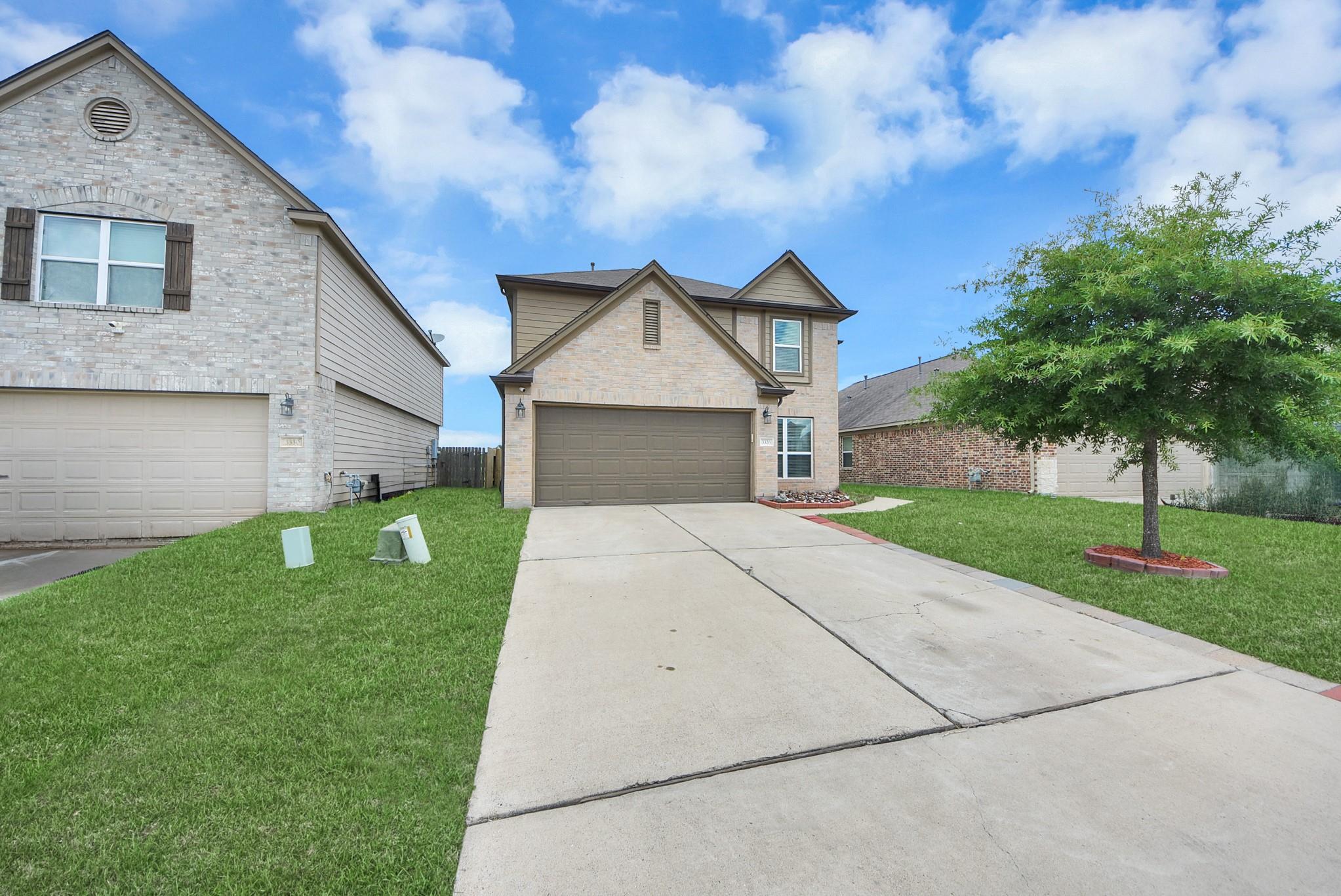 3326 View Valley Trail