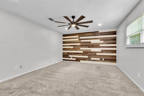 Tiny photo for 115 Red Oak Lane, Conroe, TX 77304 (MLS # 64044070)