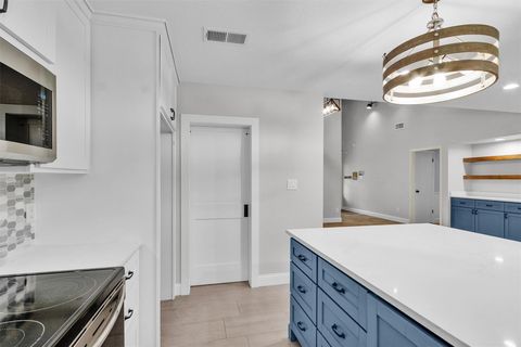 Tiny photo for 115 Red Oak Lane, Conroe, TX 77304 (MLS # 64044070)
