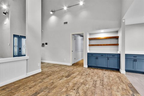 Tiny photo for 115 Red Oak Lane, Conroe, TX 77304 (MLS # 64044070)
