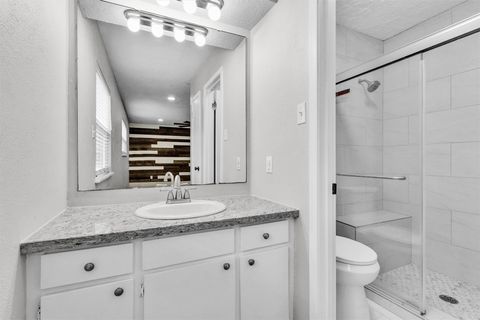 Tiny photo for 115 Red Oak Lane, Conroe, TX 77304 (MLS # 64044070)
