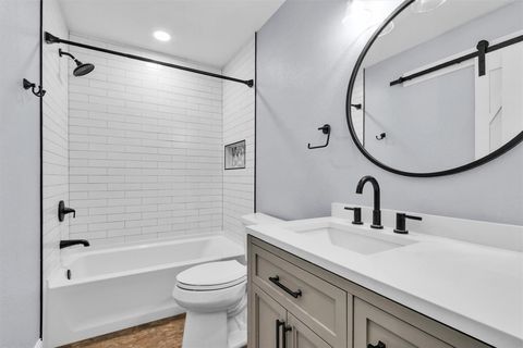 Tiny photo for 115 Red Oak Lane, Conroe, TX 77304 (MLS # 64044070)