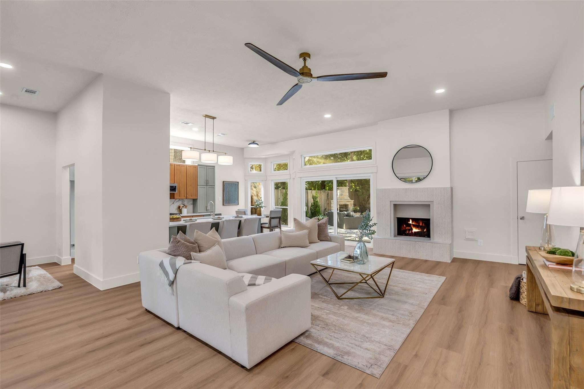 235 S Pathfinders Circle