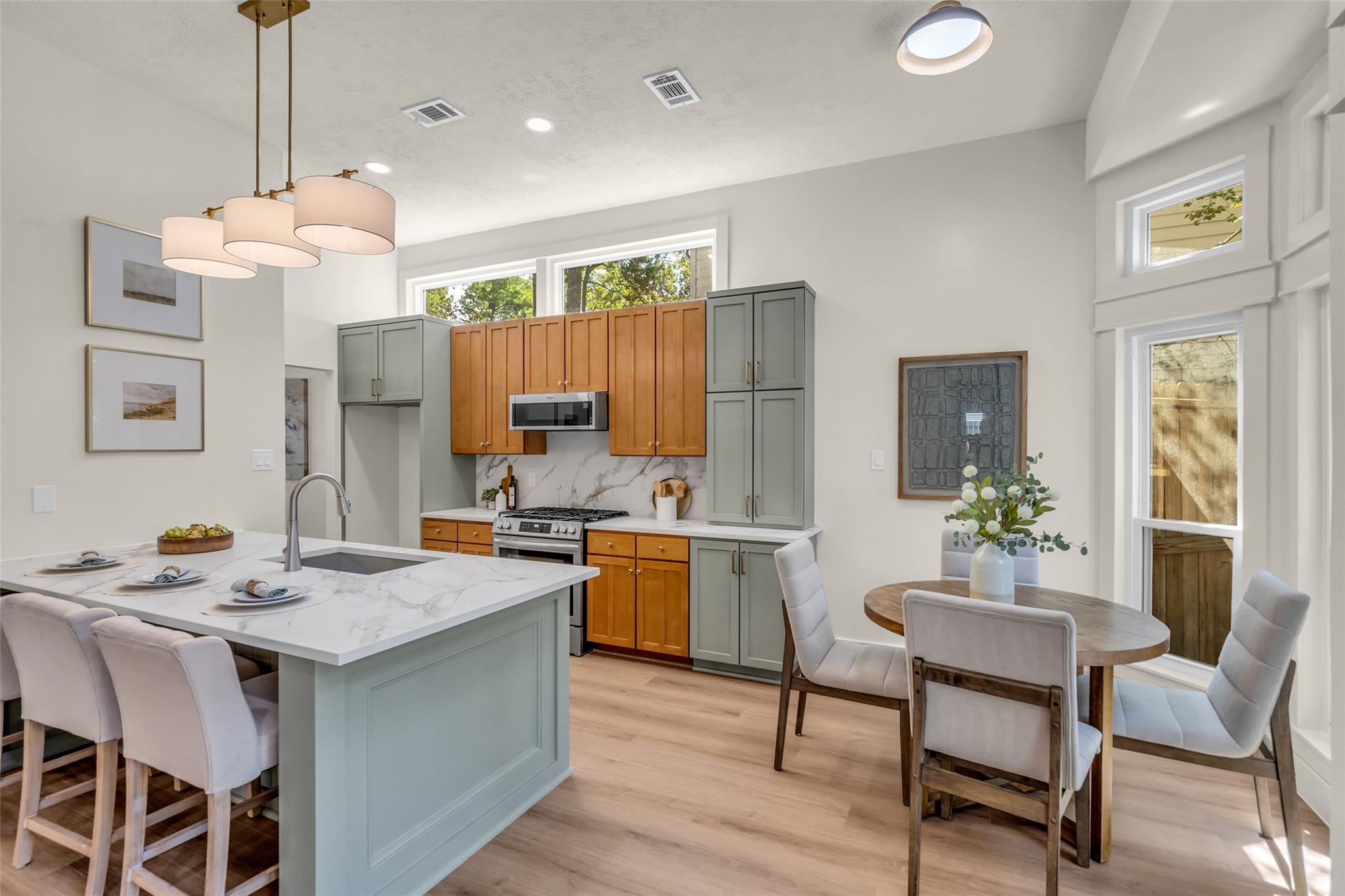 235 S Pathfinders Circle