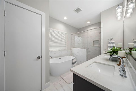 Tiny photo for 8322 Curry Road, Houston, TX 77093 (MLS # 93248629)