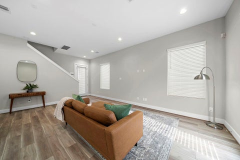 Tiny photo for 8322 Curry Road, Houston, TX 77093 (MLS # 93248629)