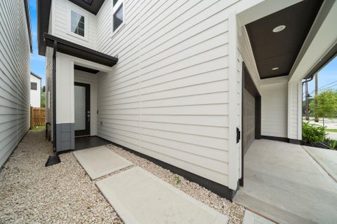 Tiny photo for 8322 Curry Road, Houston, TX 77093 (MLS # 93248629)